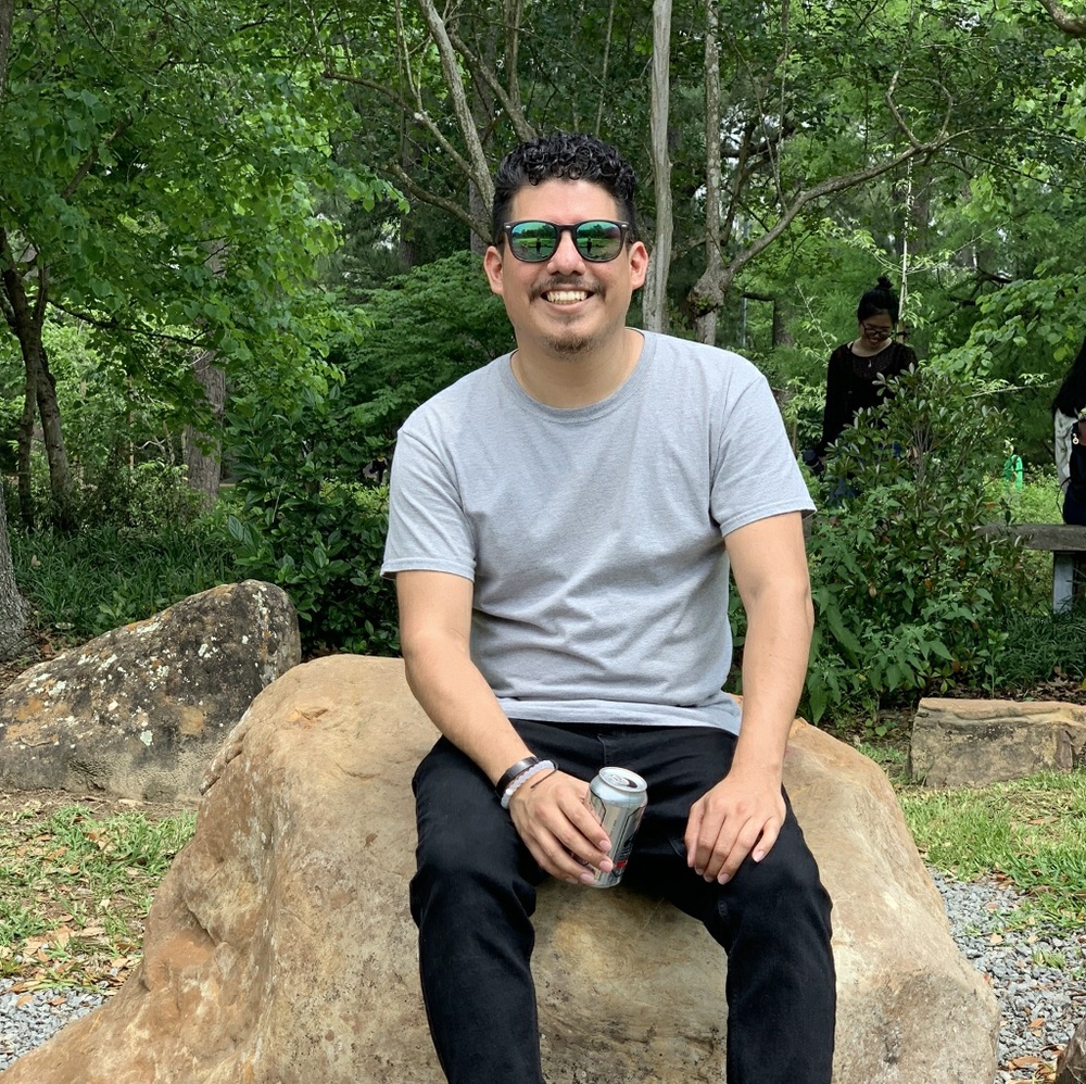 Meet your Posher, Carlos